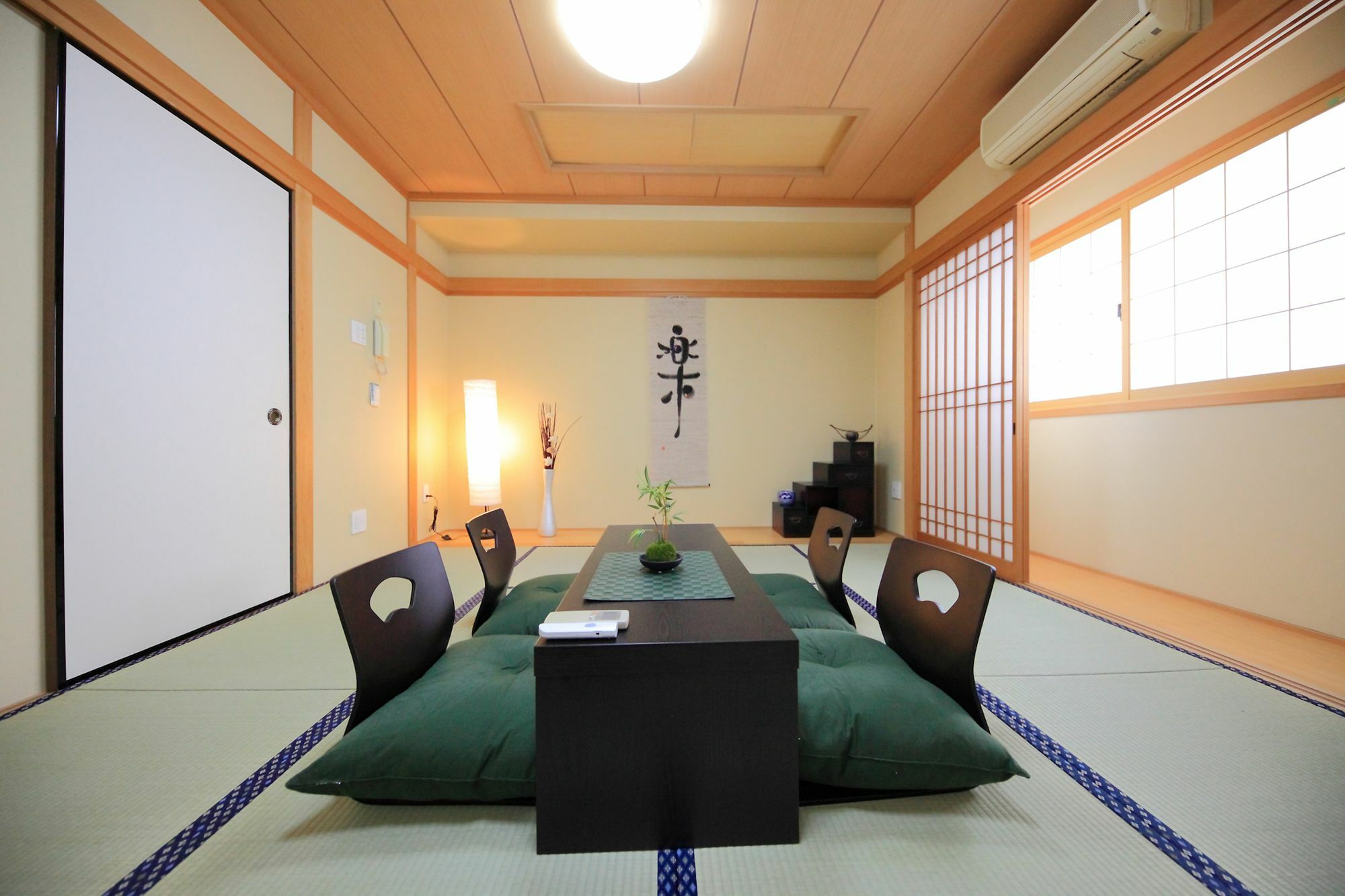 Ferienwohnung Grandouce Shinsaibashi-Higashi Ōsaka Exterior foto