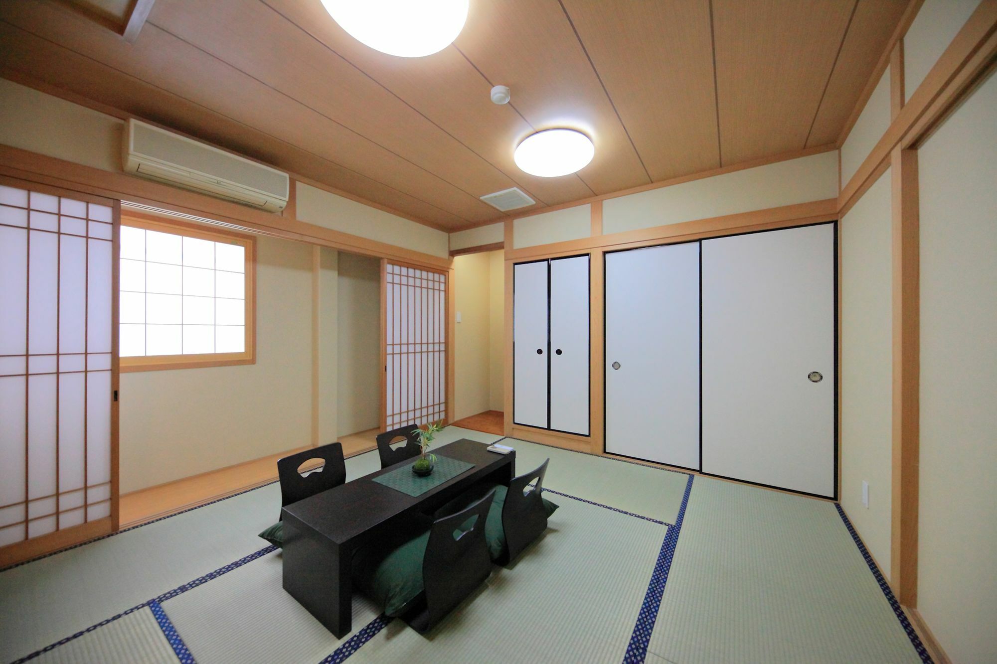 Ferienwohnung Grandouce Shinsaibashi-Higashi Ōsaka Exterior foto