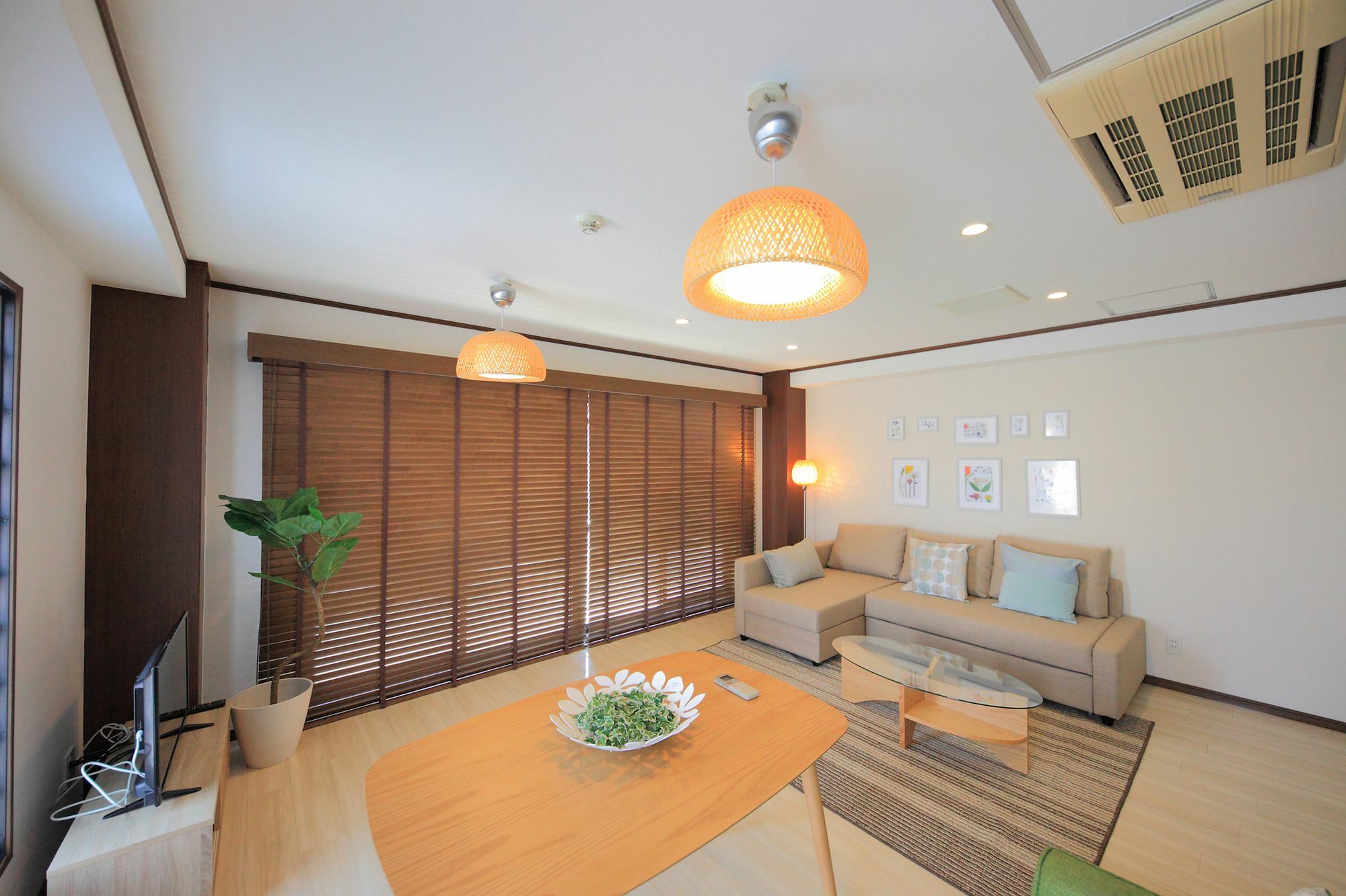 Ferienwohnung Grandouce Shinsaibashi-Higashi Ōsaka Exterior foto